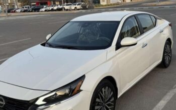 Nissan altima sv 2023 USA imported
