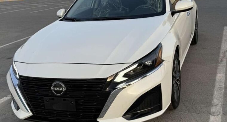 Nissan altima sv 2023 USA imported