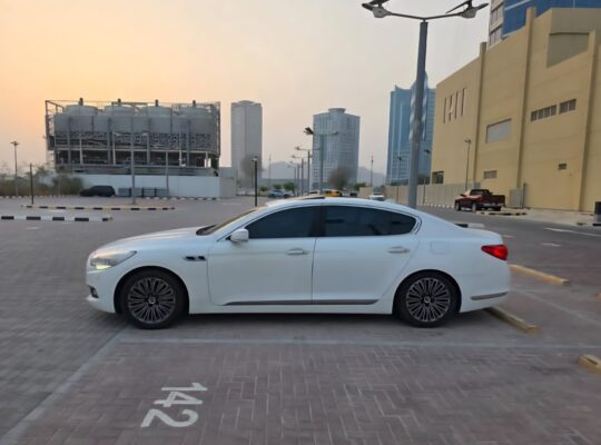 Kia Quoris full option 2014 Gcc