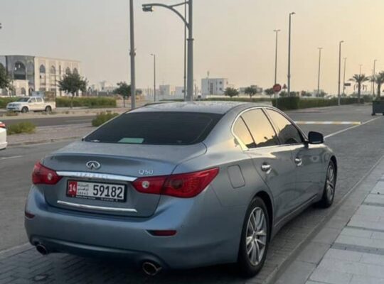 Infiniti Q50 2014 in good condition Gcc
