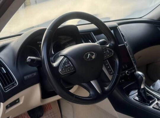 Infiniti Q50 2014 in good condition Gcc
