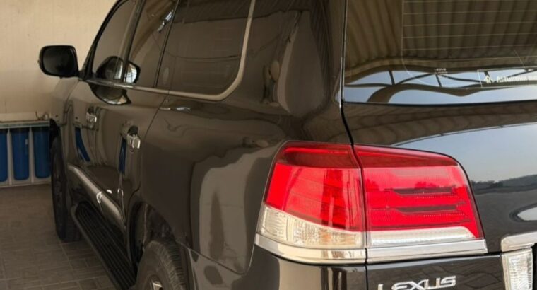 Lexus LX570 full option 2013 Gcc