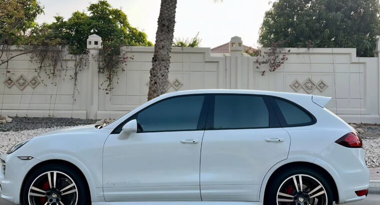 Porsche Cayenne GTS 2014 Gcc