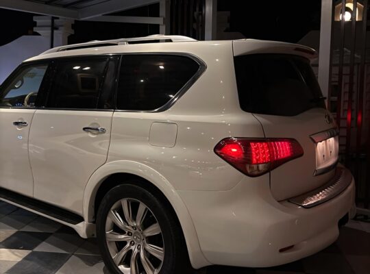 Infiniti QX80 full option 2014 USA imported
