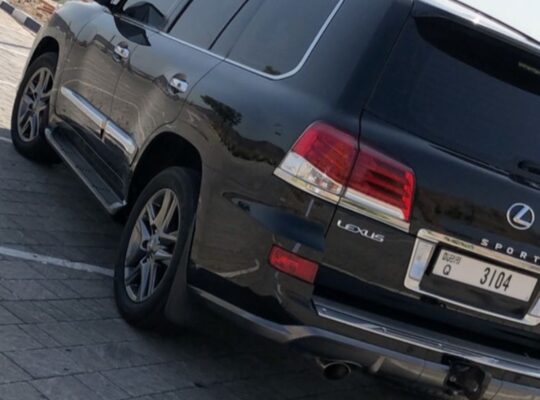 Lexus LX570 sport 2015 Gcc for sale