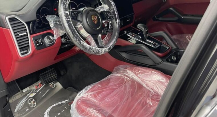 Porsche Cayenne 2019 Gcc in perfect condition