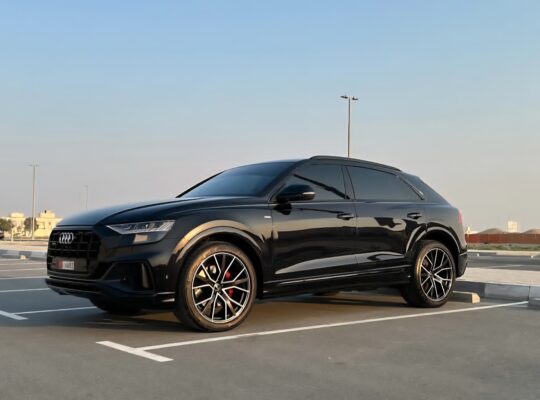 Audi Q8 S line full option 2021