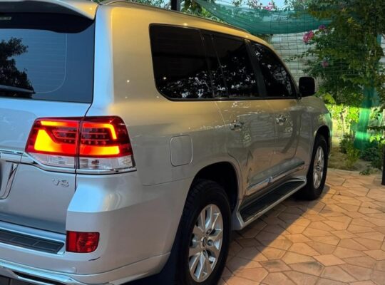 Toyota Land cruiser GXR 2018 Gcc