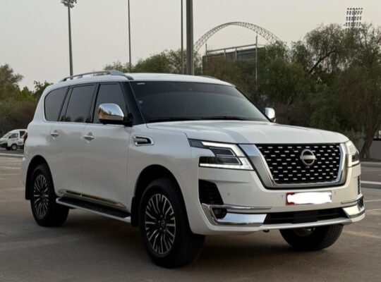 Nissan patrol platinum 2023 Gcc