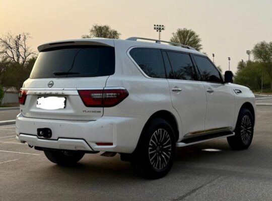 Nissan patrol platinum 2023 Gcc