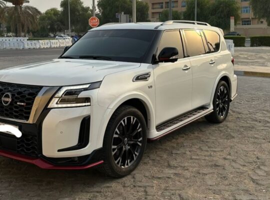 Nissan patrol Nismo 2022 Gcc full option