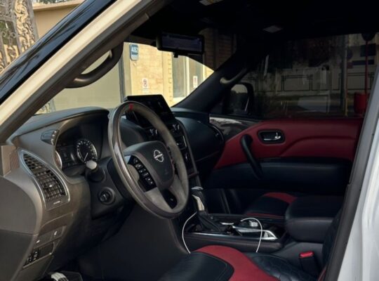 Nissan patrol Nismo 2022 Gcc full option