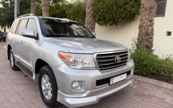 Toyota Land cruiser GXR 2015 in good condition