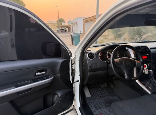 Suzuki Vitara coupe 2014 Gcc