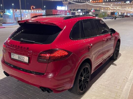 Porsche Cayenne GTS 2013 Gcc