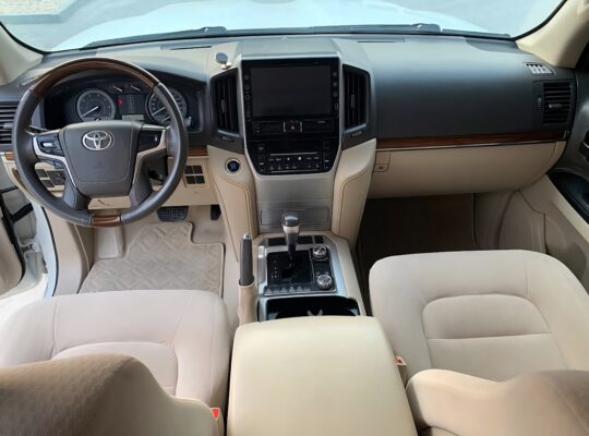 Toyota Land cruiser GXR 2018 Gcc