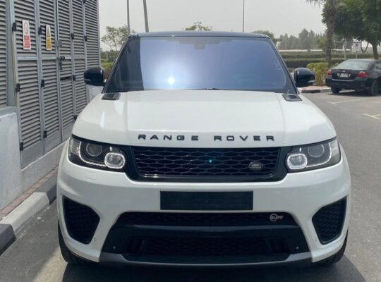 Range Rover sport SVR 2015 Gcc
