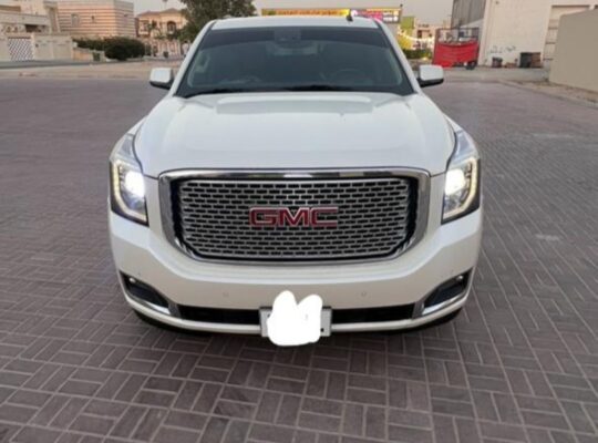 Gmc Youkon Denali 2015 Gcc full option