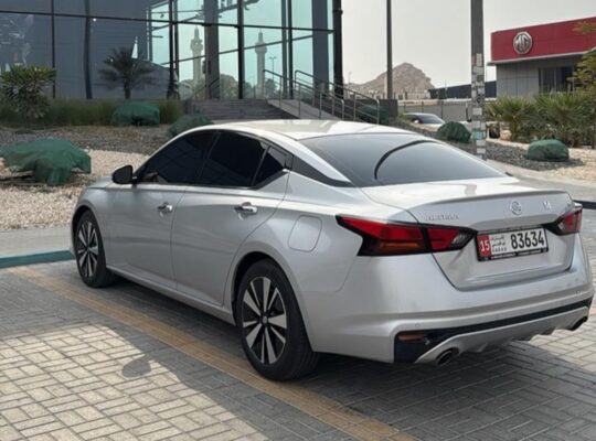 Nissan Altima SV 2020 USA imported