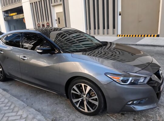 Nissan Maxima platinum 2016 USA imported