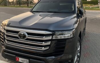 Toyota Land cruiser GXR full option 2022 Gcc