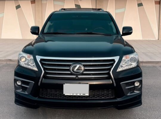 Lexus LX570 full option 2014 Gcc