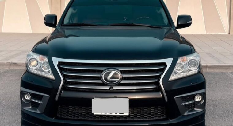 Lexus LX570 full option 2014 Gcc