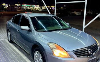Nissan Altima 2009 base option Gcc
