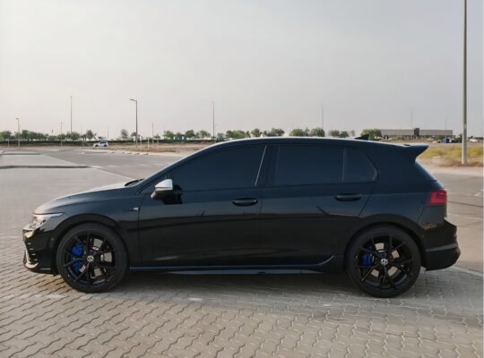 Volkswagen Golf R full option 2023 Gcc