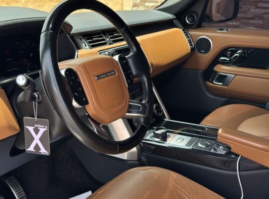 Range Rover vouge SE 2018 Gcc
