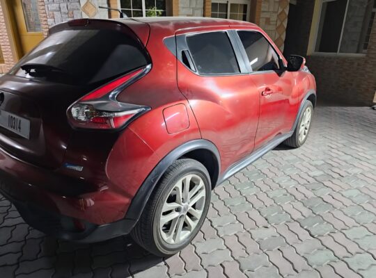 Nissan juke full option 2015 Gcc for sale