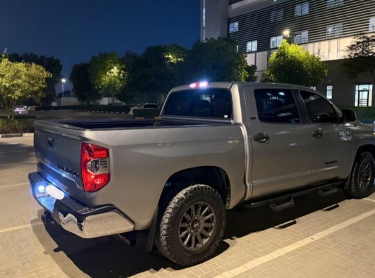 Toyota Tundra SR5 2020 USA imported