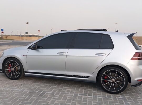 Volkswagen Golf GTI 2017 Gcc for sale