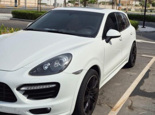 Porsche Cayenne GTS 2014 Gcc for sale