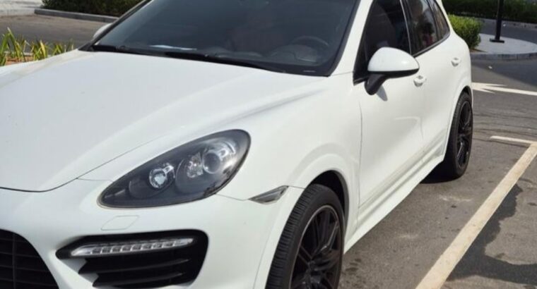 Porsche Cayenne GTS 2014 Gcc for sale