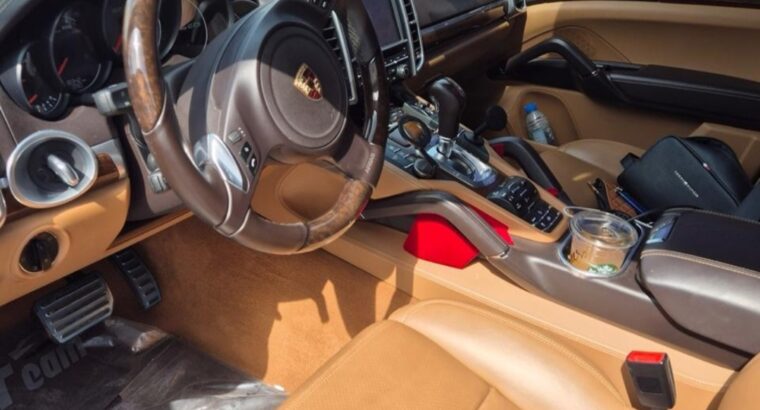 Porsche Cayenne GTS 2014 Gcc for sale
