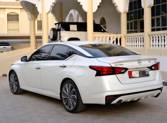 Nissan Altima SL 2024 Gcc fully loaded