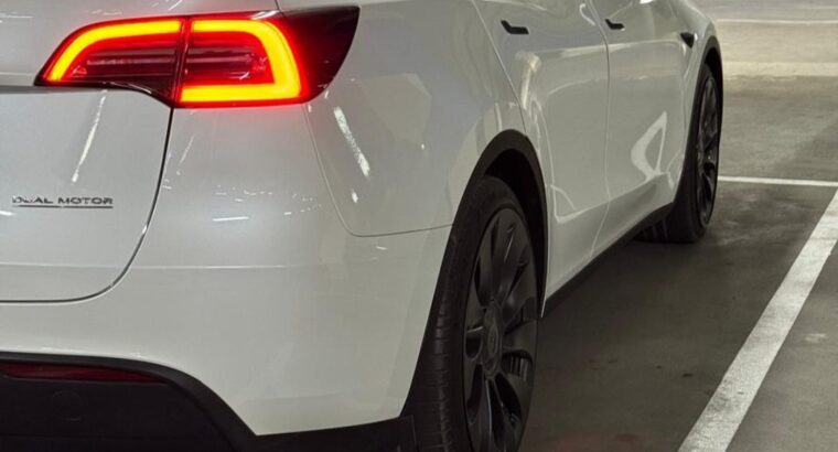 Tesla model Y 2023 Gcc in perfect condition
