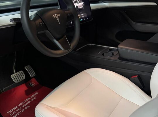 Tesla model Y 2023 Gcc in perfect condition