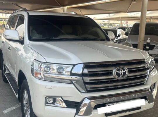 Toyota Land cruiser GXR 2016 Gcc for sale