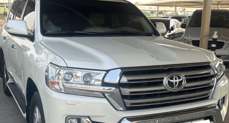 Toyota Land cruiser GXR 2016 Gcc for sale