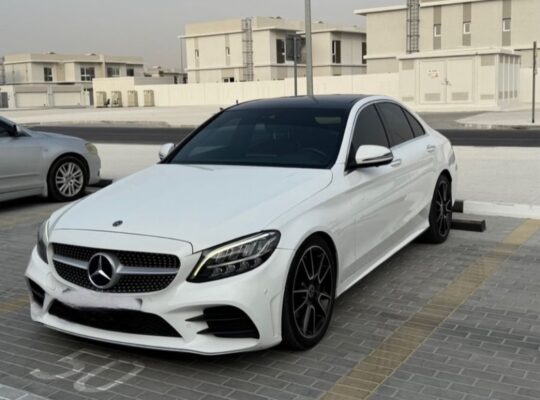 Mercedes C200 full option 2019 Gcc for sale