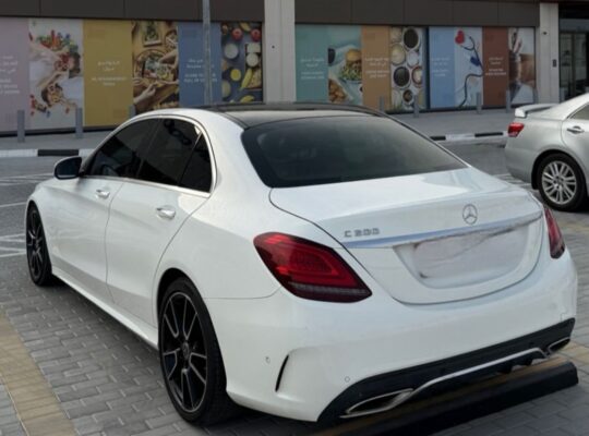 Mercedes C200 full option 2019 Gcc for sale