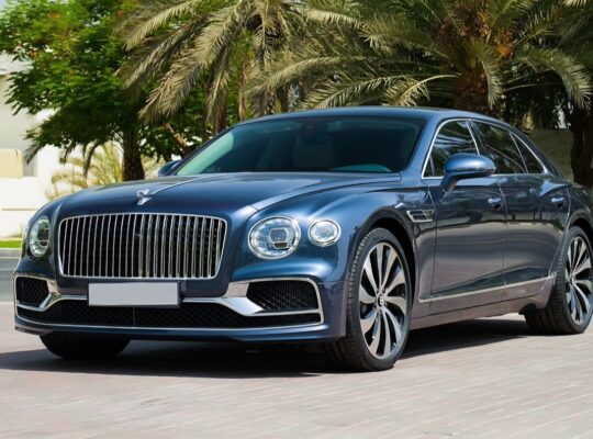 Bentley Flying spur 2023 Gcc full option