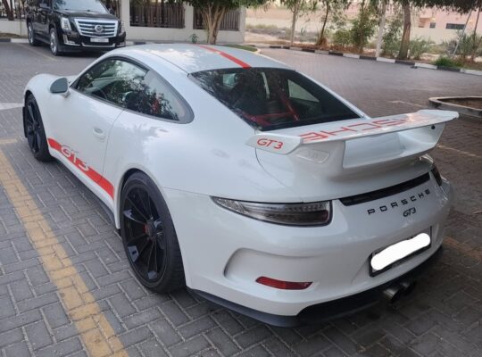 Porsche GT3 full option 2014 Gcc for sale