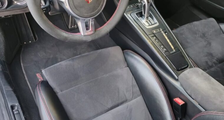 Porsche GT3 full option 2014 Gcc for sale