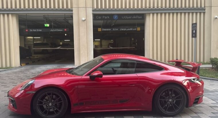 Porsche Carrera 911 2022 fully loaded