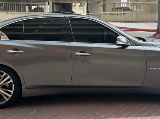 Infiniti Q50s hybrid 2018 full option