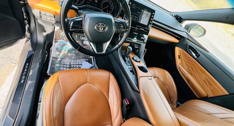 Toyota Avalon limited 2019 Gcc for sale