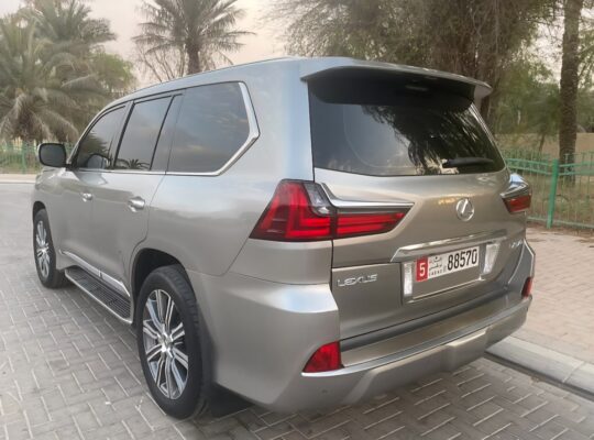 Lexus LX570 full option 2016 Gcc for sale